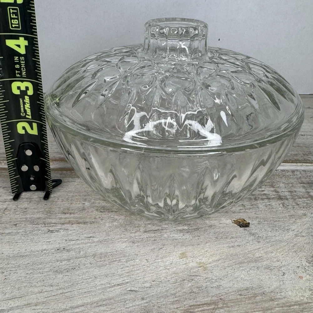 BEAUTIFUL VINTAGE CANDY DISH WITH LID‎ EUC